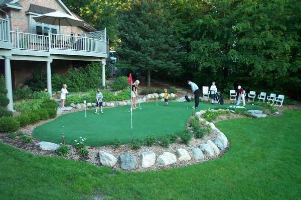 backyard golf as part of a wellness haven